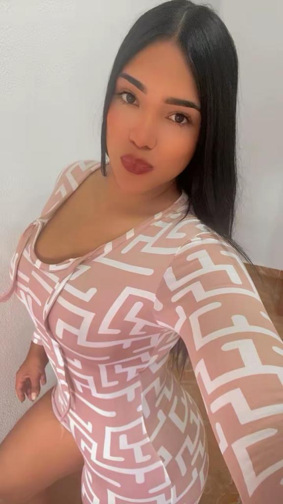 Chica busca chico en Almería: 