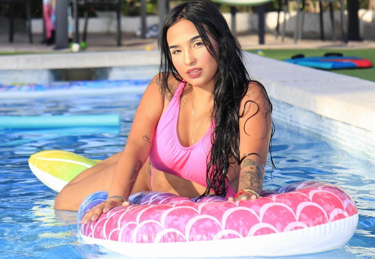 Chica busca chico en Sevilla: 