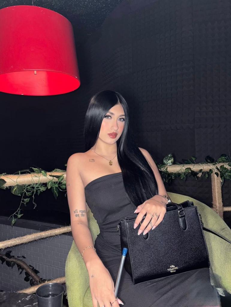 Chica busca chico en Tenerife: 