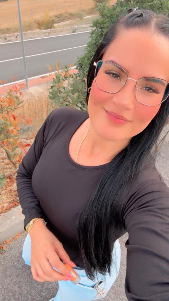 614604145: Chica busca chico en La Rioja