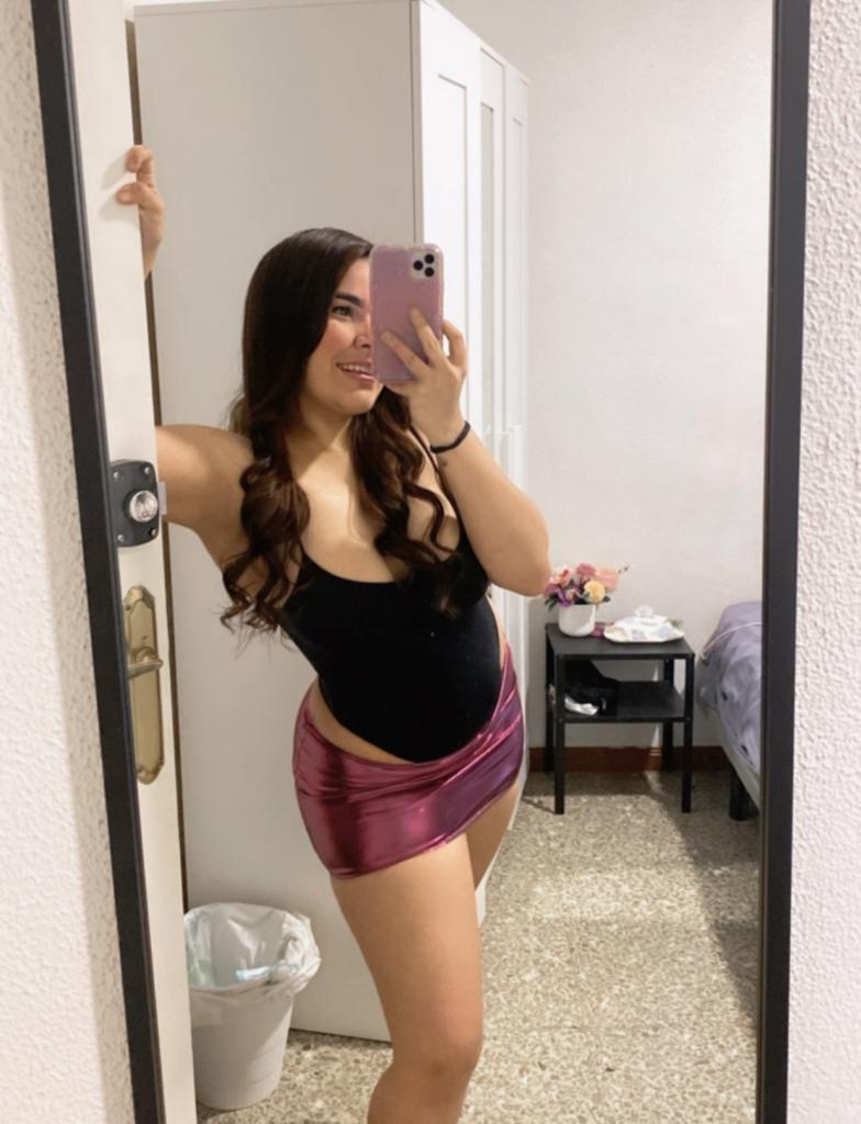 Chica busca chico en Granada: 