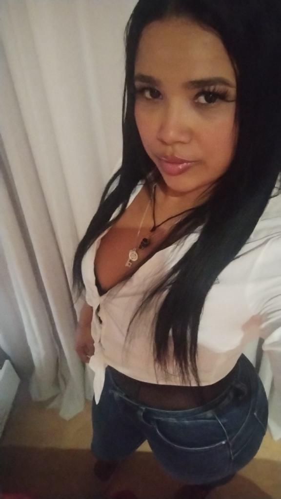 Chica busca chico en Almería: 