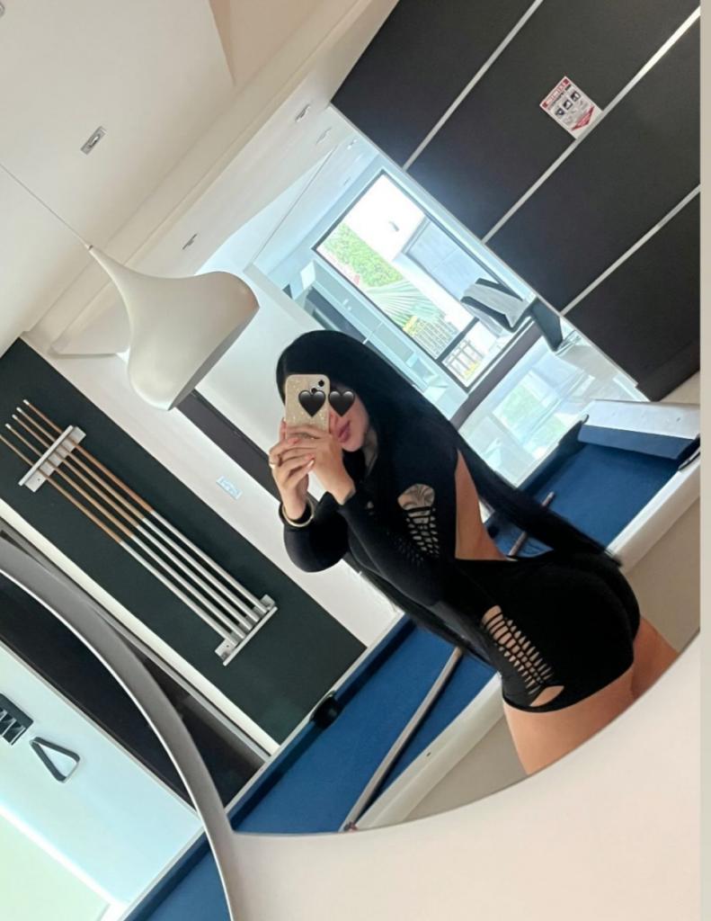 Chica busca chico en Cádiz: 