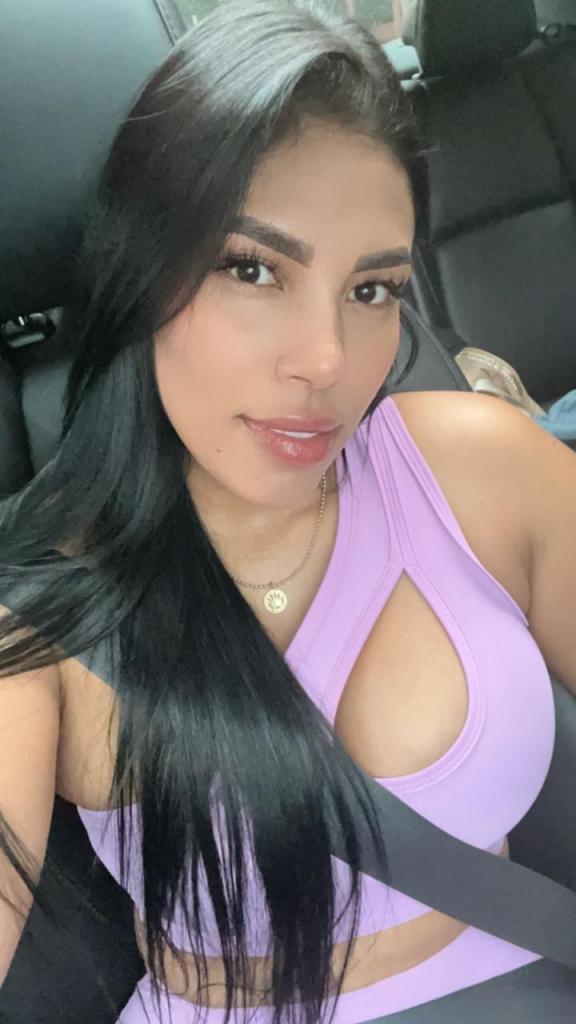 643127321: Chica busca chico en Granada