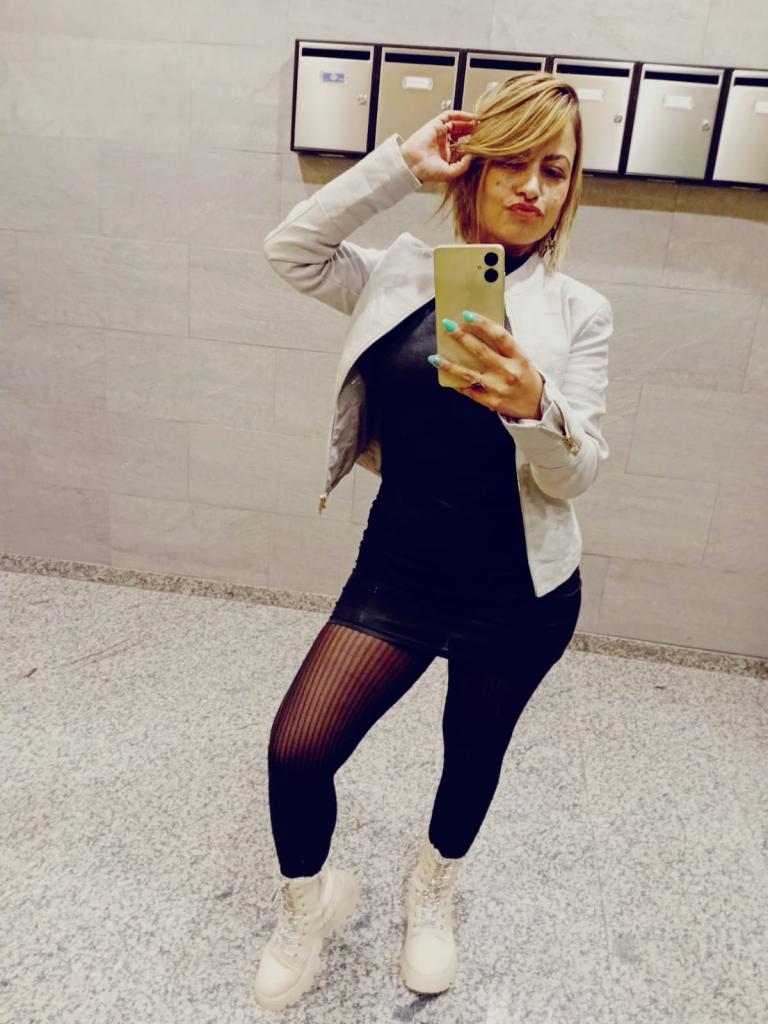 Chica busca chico en Murcia: 