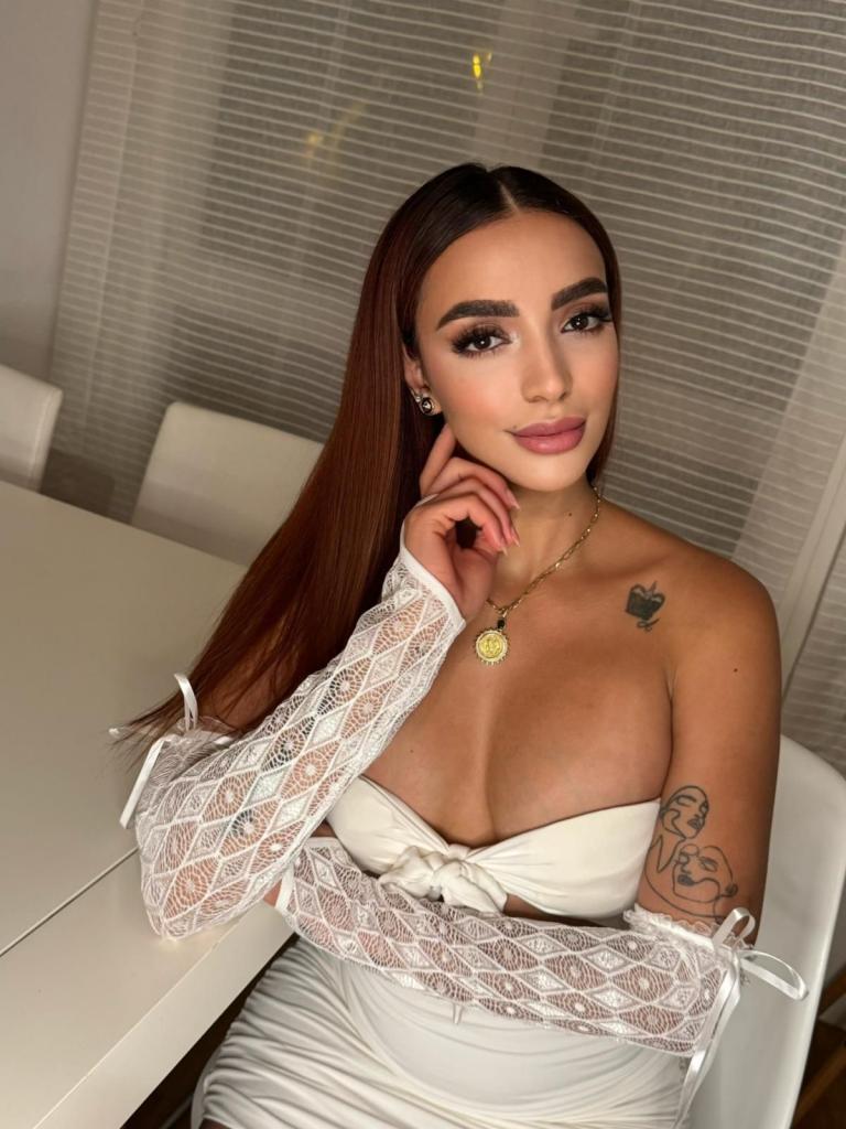 Chica busca chico en Málaga: Chica busca chico