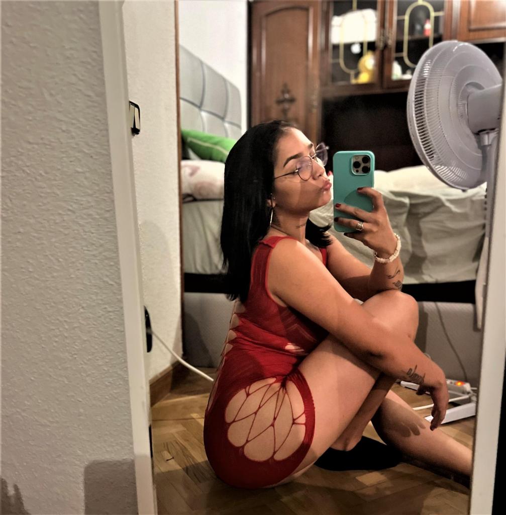 631103034: Chica busca chico en Madrid