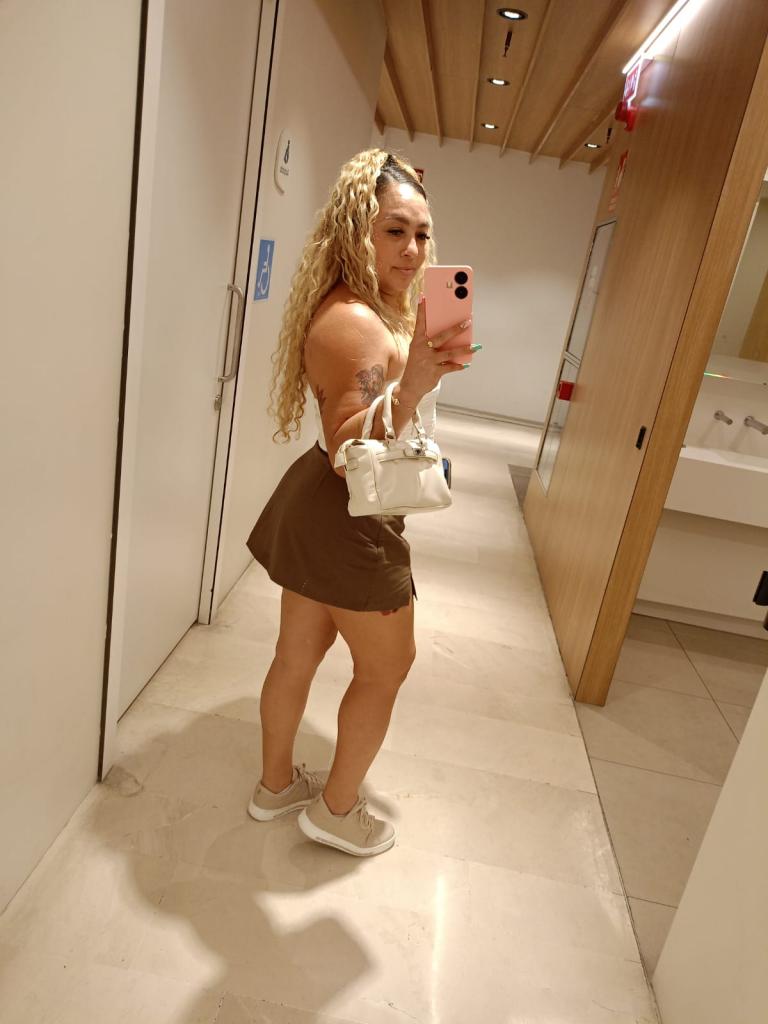 Chica busca chico en Almería: 