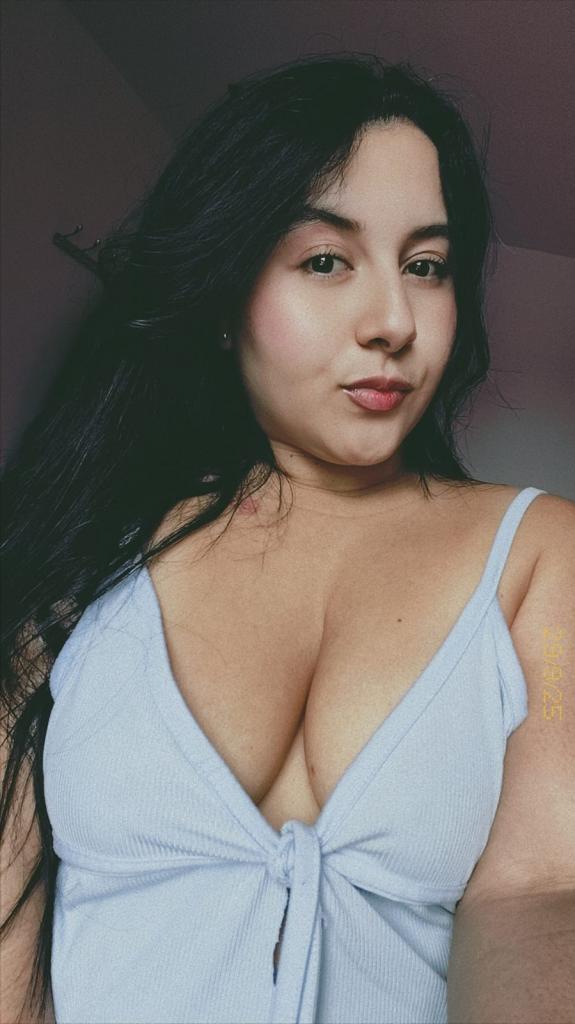 642253483: Chica busca chico en Sevilla