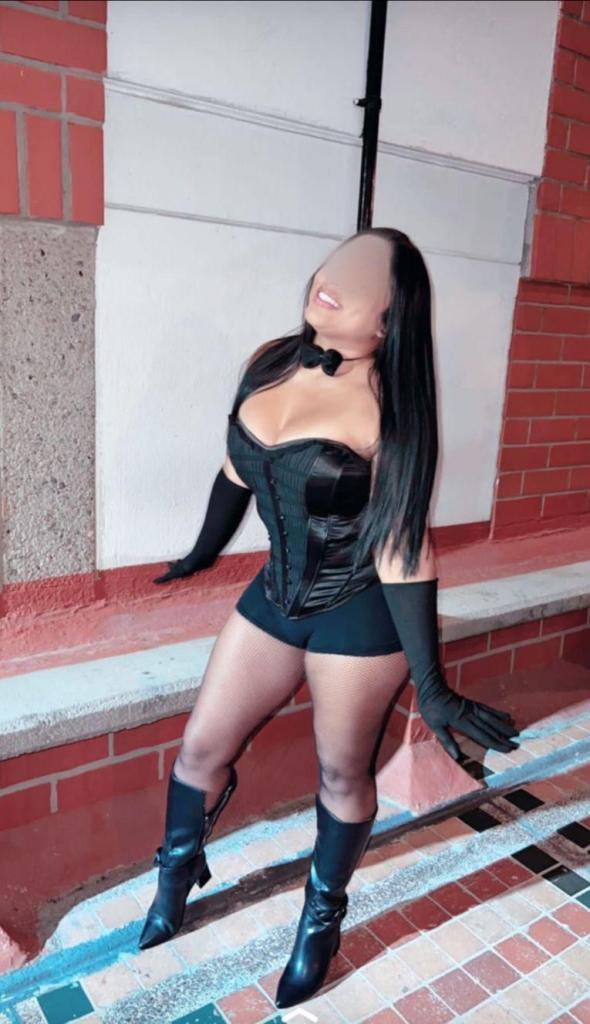 604267728: Chica busca chico en Navarra
