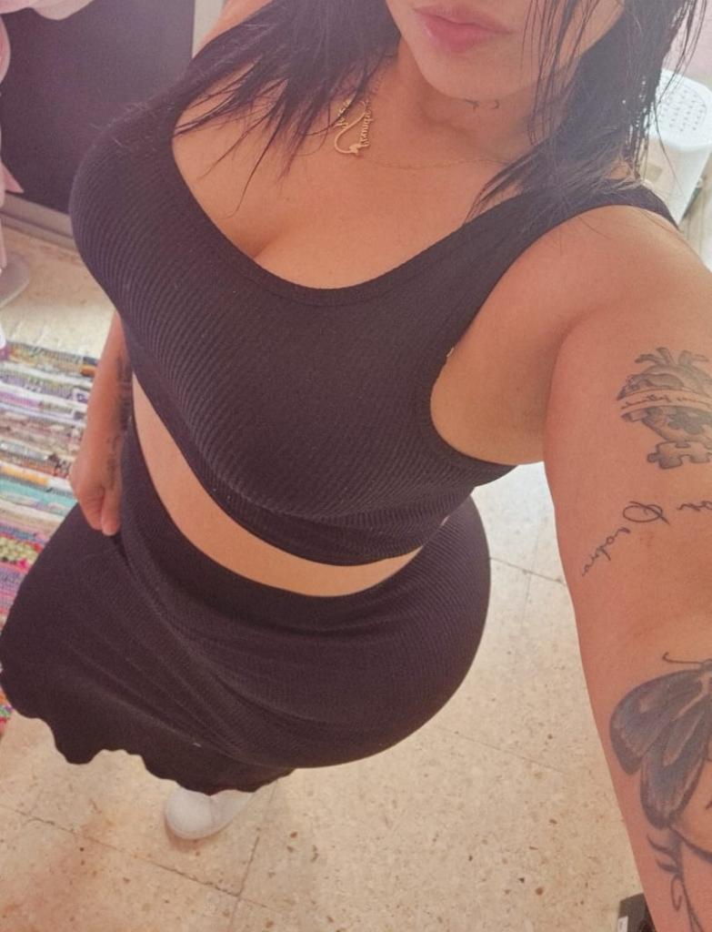 Chica busca chico en Tenerife: 