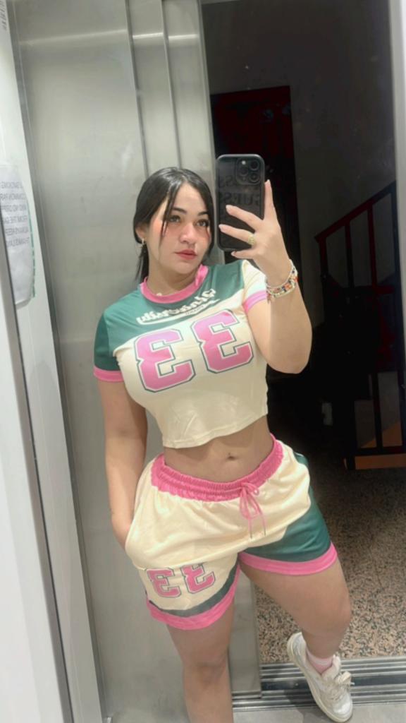 Chica busca chico en Granada: 