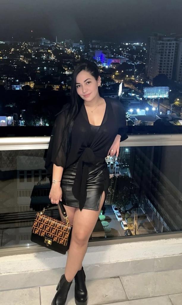 Chica busca chico en Granada: 