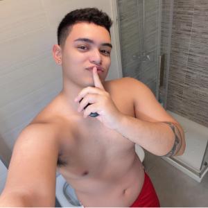 695091078: Chico busca chica en León