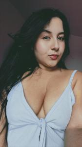 642253483: Chica busca chico en Sevilla