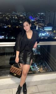 637909099: Chica busca chico en Granada