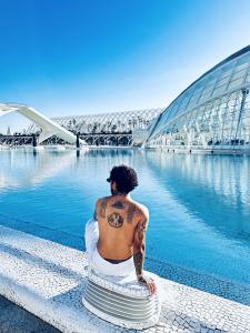 646044694: Chico busca chica en Valencia