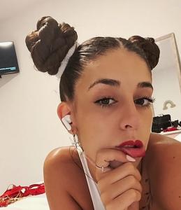 624994034: Chica busca chico en Sevilla