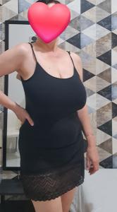 607337412: Chica busca chico en Sevilla