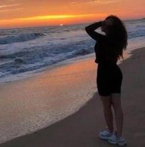 632904153: Chica busca chico en La Coruña