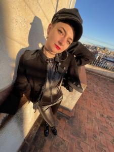 644441551: Chica busca chico en Barcelona