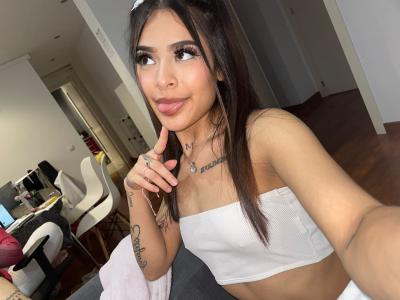 692134543: Chica busca chico en Barcelona