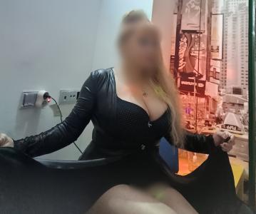 611591946: Chica busca chico en Lérida