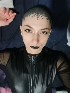 644441551: Chica busca chico en Barcelona