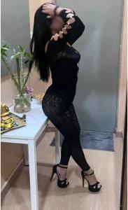 631042577: Chica busca chico en Barcelona