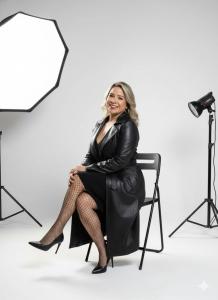 643685297: Chica busca chico en Gerona