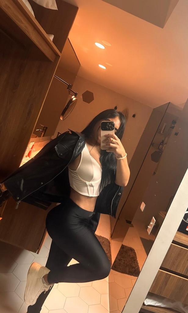 Chica busca chico en Sevilla: 