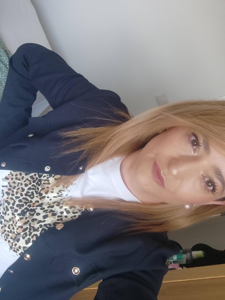 694283011: Chica busca chico en Ávila