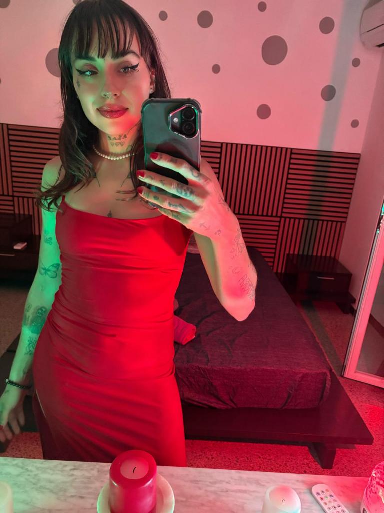 Chica busca chico en Mallorca: 
