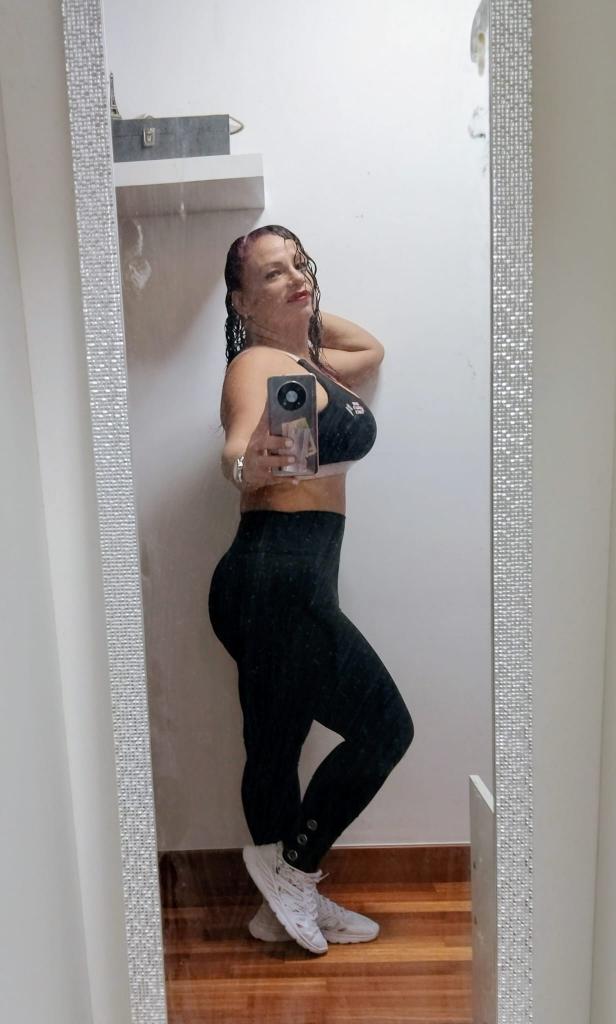 Chica busca chico en Tenerife: 
