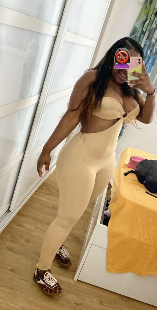 Chica busca chico en Sevilla: 