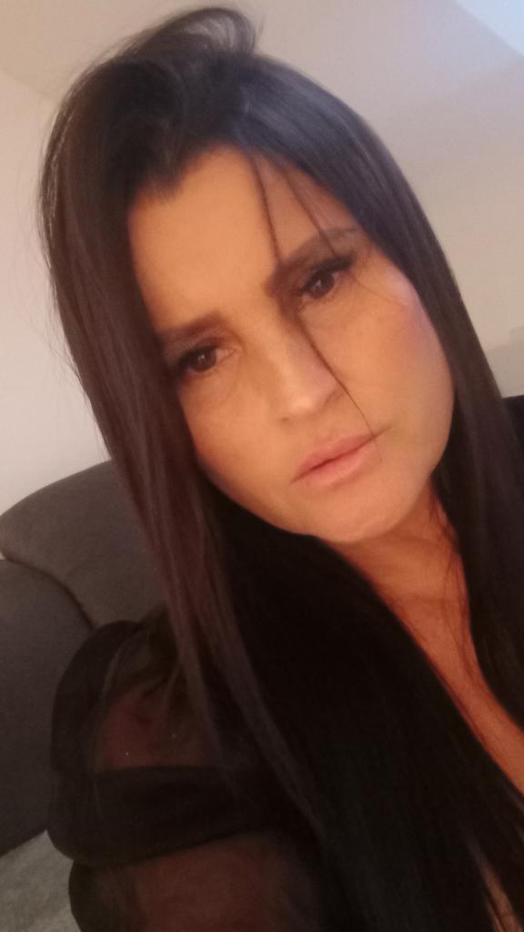 610046943: Chica busca chico en Pontevedra