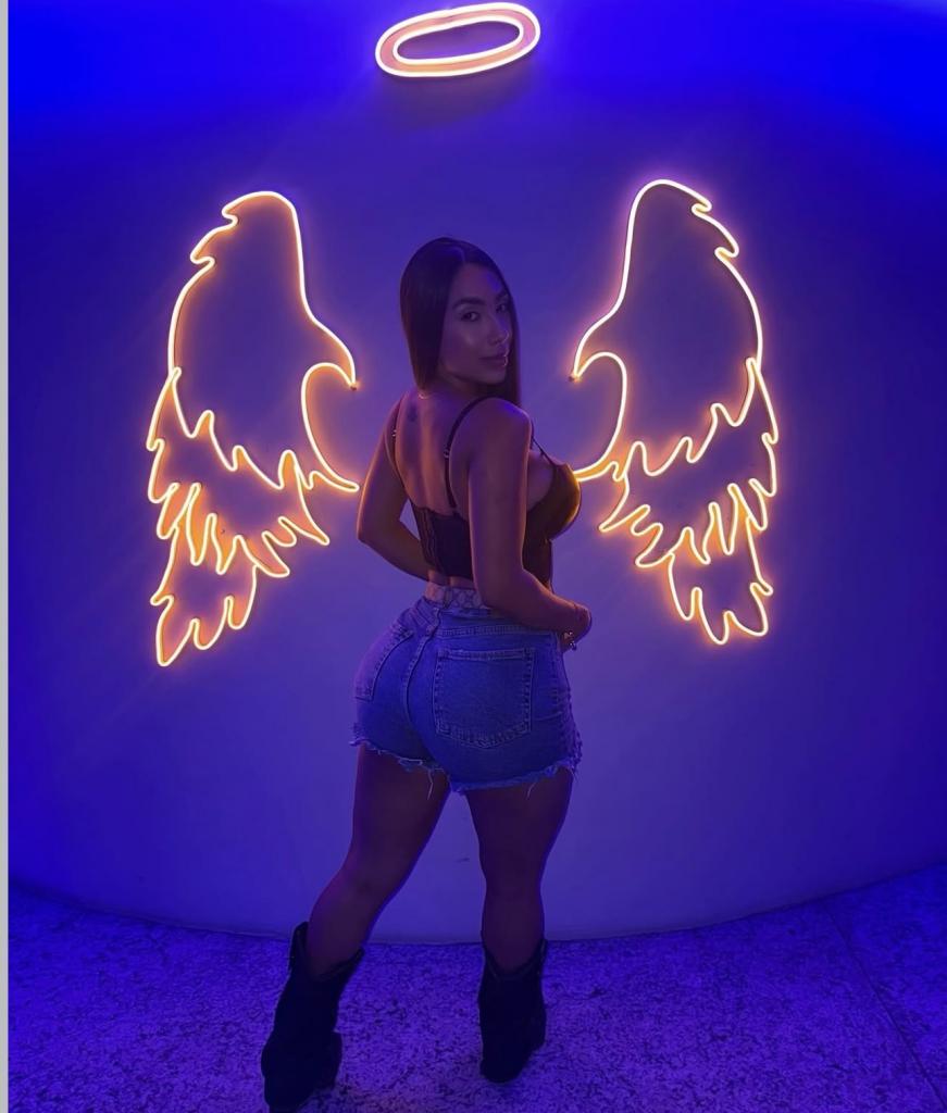 Chica busca chico en Tenerife: 