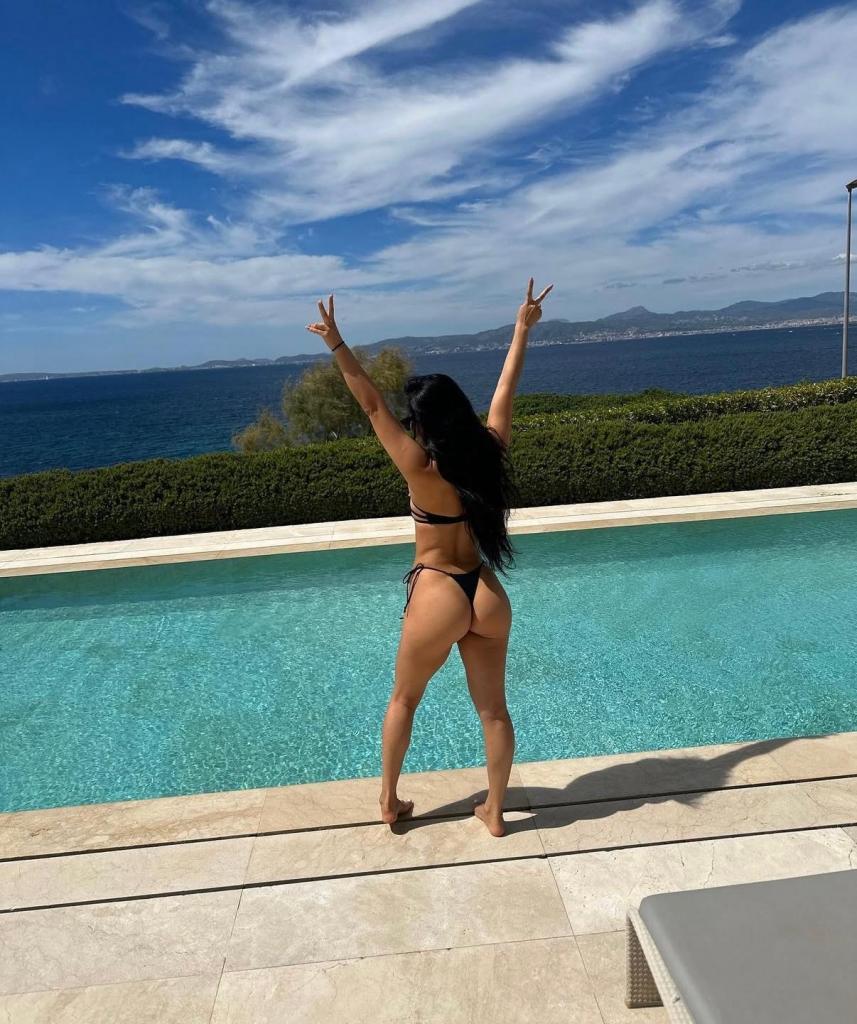 614886964: Chica busca chico en Burgos