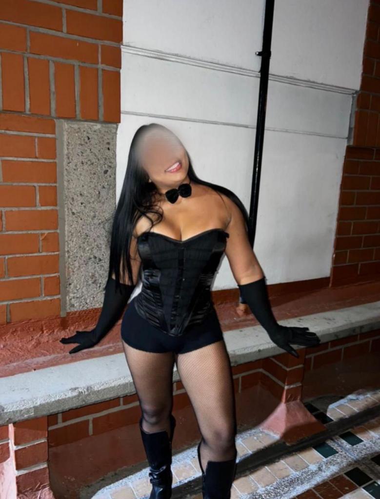 604267728: Chica busca chico en Navarra
