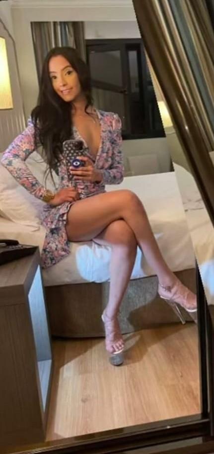 Chica busca chico en Sevilla: Chica busca chico