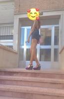 614341314: Chica busca chico en Barcelona