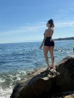 613845000: Chica busca chico en Pontevedra