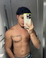 604394307: Chico busca chica en Barcelona