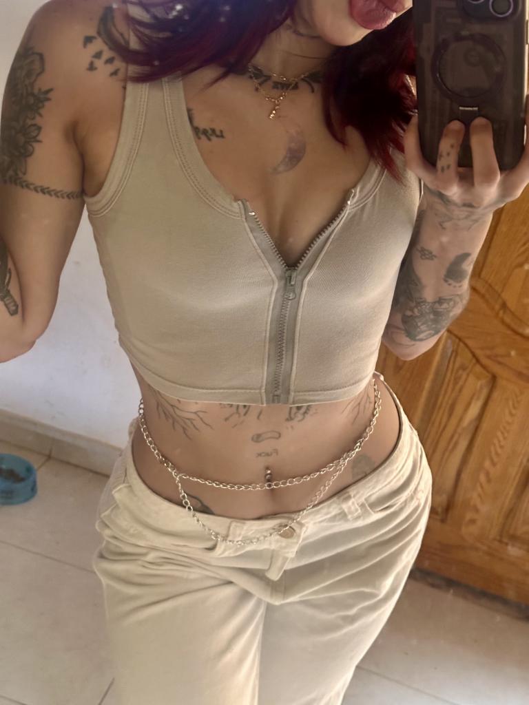 Chica busca chico en Huelva: 