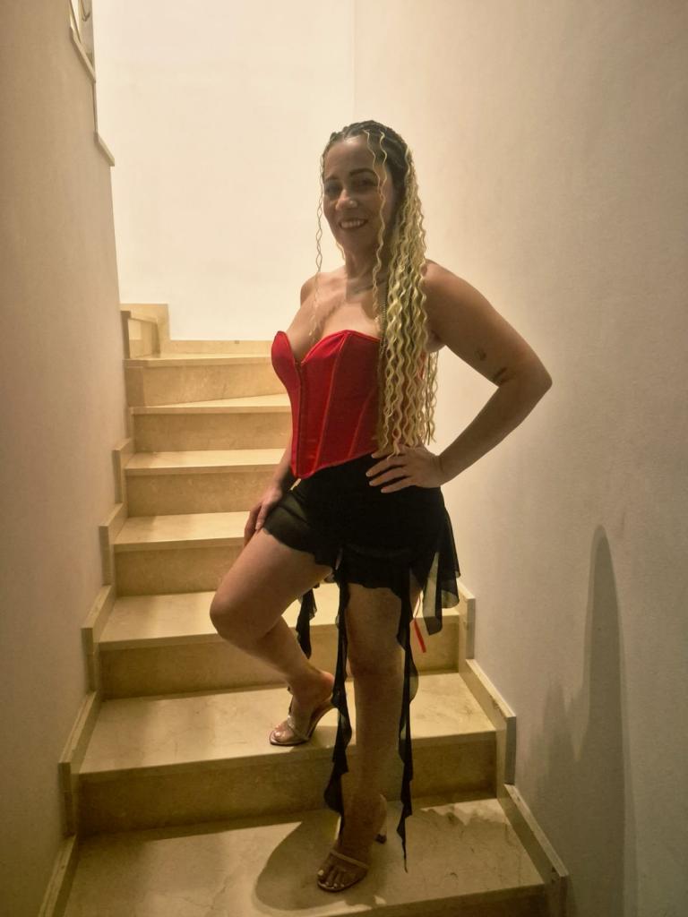 Chica busca chico en Cádiz: Chica busca chico