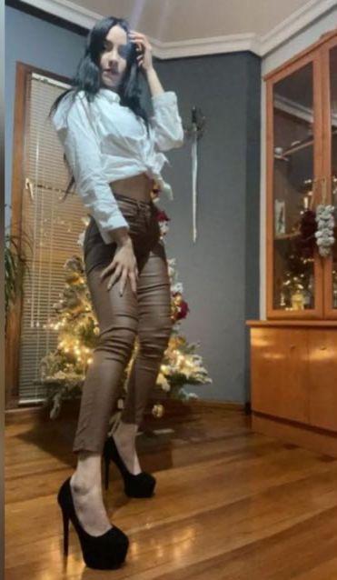 Chica busca chico en Sevilla: 