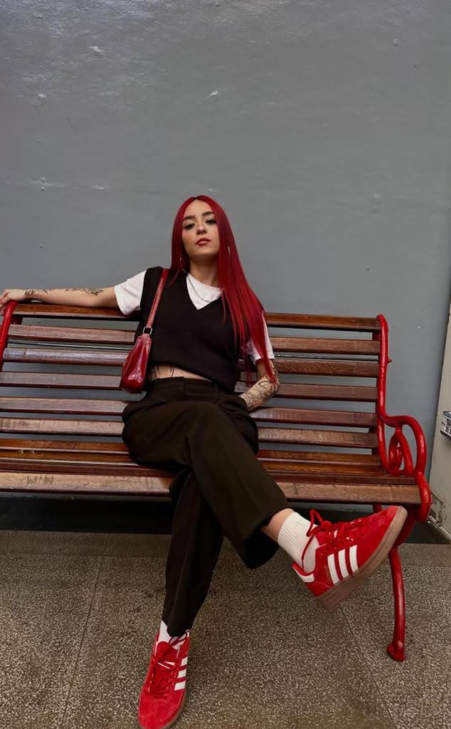 697748773: Chica busca chico en Murcia