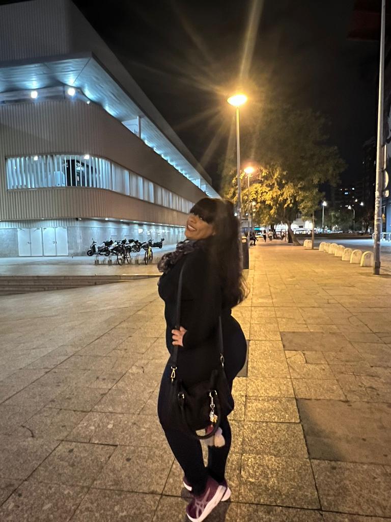 Chica busca chico en Almería: 