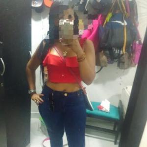 Chica busca chico en Huelva: 