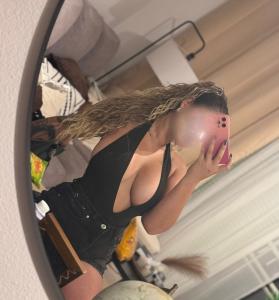 Chica busca chico en Tenerife: 